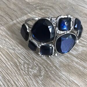 WHITE HOUSE BLACK MARKET BRACELET